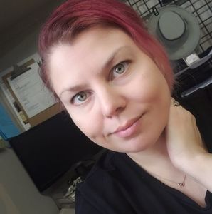 Meet your Posher, Caroline